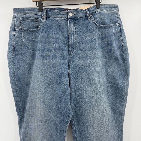 NYDJ Jeans Women 20W NEW Girlfriend LiftTuck Tech Stretch Blue Light Wash Denim - Picture 2 of 15